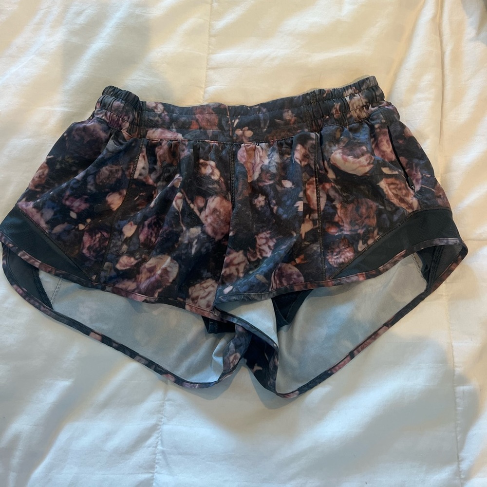 Lululemon shorts 2.5”